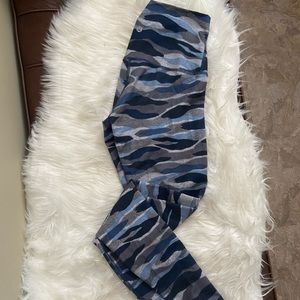 Lululemon camo print leggings
